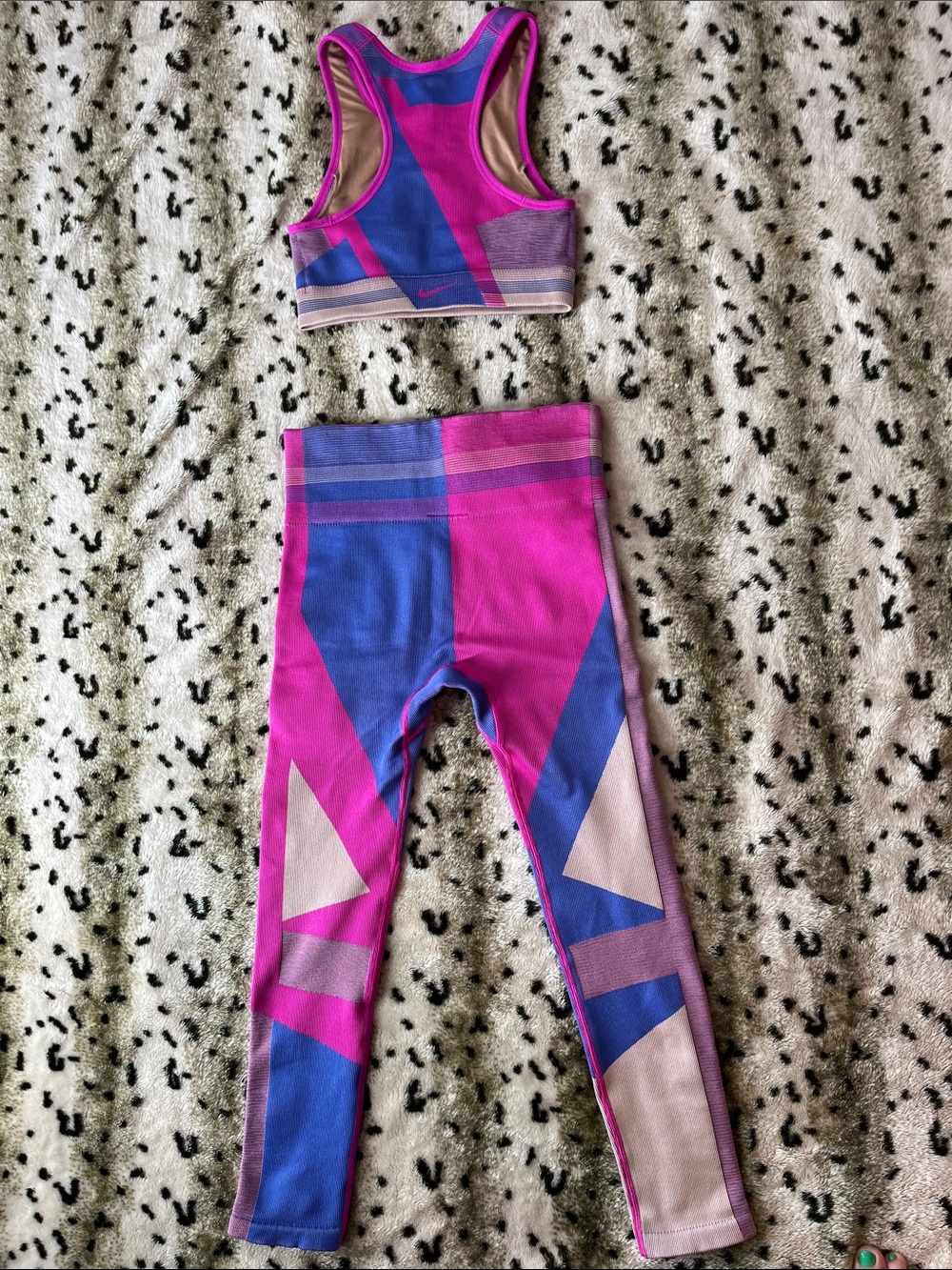 Nike Women’s Pink, Blue & Light Purple Colorblock Leggings Set - Picture 10 of 16